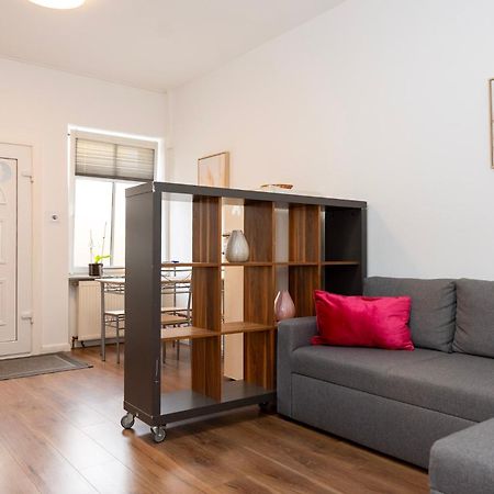 Cosy Nest - Apartment By Comfort Housing فالكنزيه المظهر الخارجي الصورة
